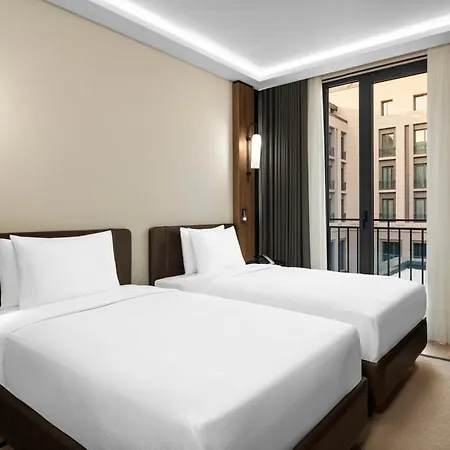 Altunizade Istanbul, Curio Collection By Hilton 5*