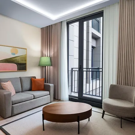 Altunizade Istanbul, Curio Collection By Hilton 5*