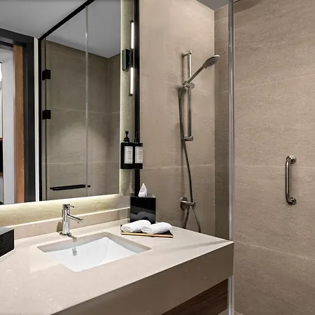 Altunizade Istanbul, Curio Collection By Hilton Estambul