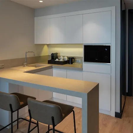 Altunizade Istanbul, Curio Collection By Hilton