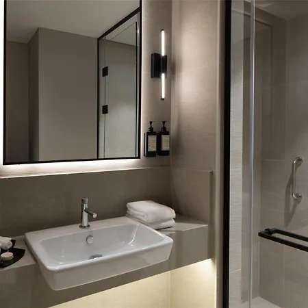 Hotel Altunizade Istanbul, Curio Collection By Hilton