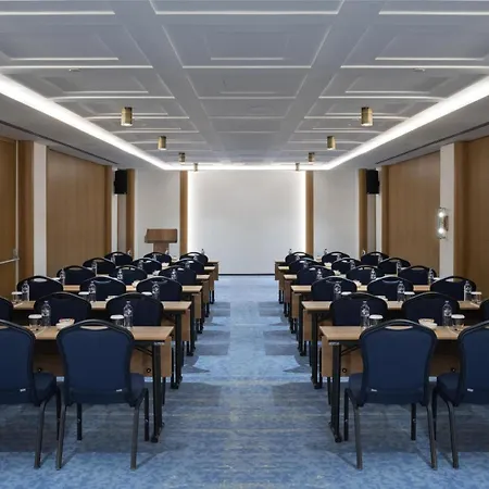 Altunizade Istanbul, Curio Collection By Hilton Estambul