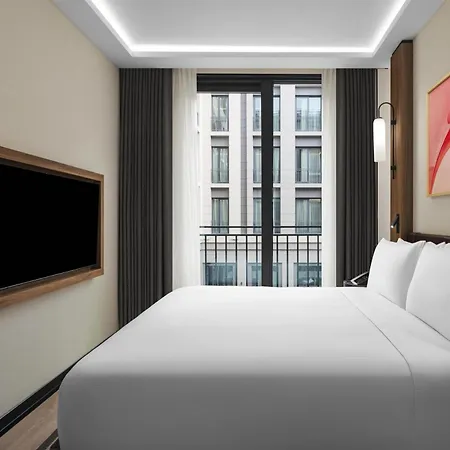 Отель Altunizade Istanbul, Curio Collection By Hilton 5*