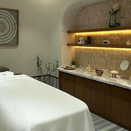 Altunizade Istanbul, Curio Collection By Hilton Hotel 5*