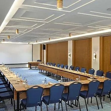 Hotel Altunizade Istanbul, Curio Collection By Hilton