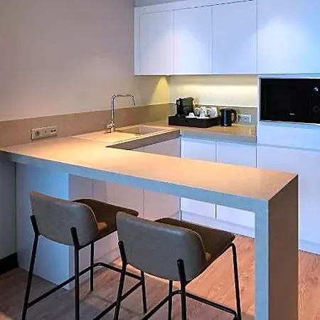 Hotel Altunizade Istanbul, Curio Collection By Hilton 5*