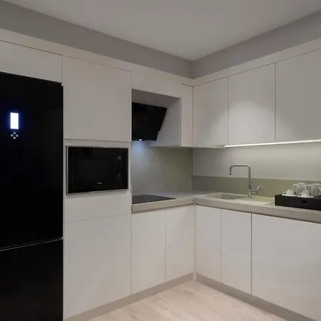 Altunizade Istanbul, Curio Collection By Hilton 5*